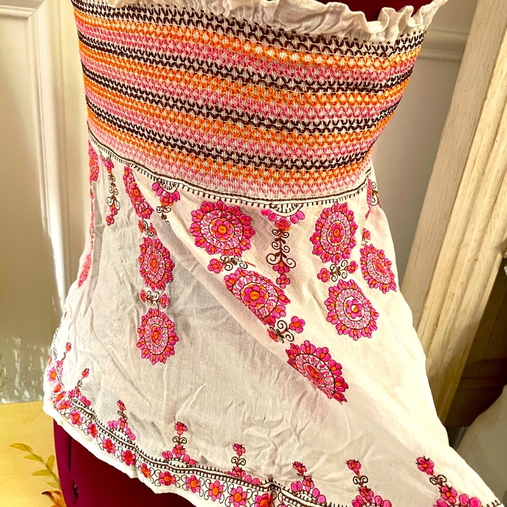 BCBG vacation top